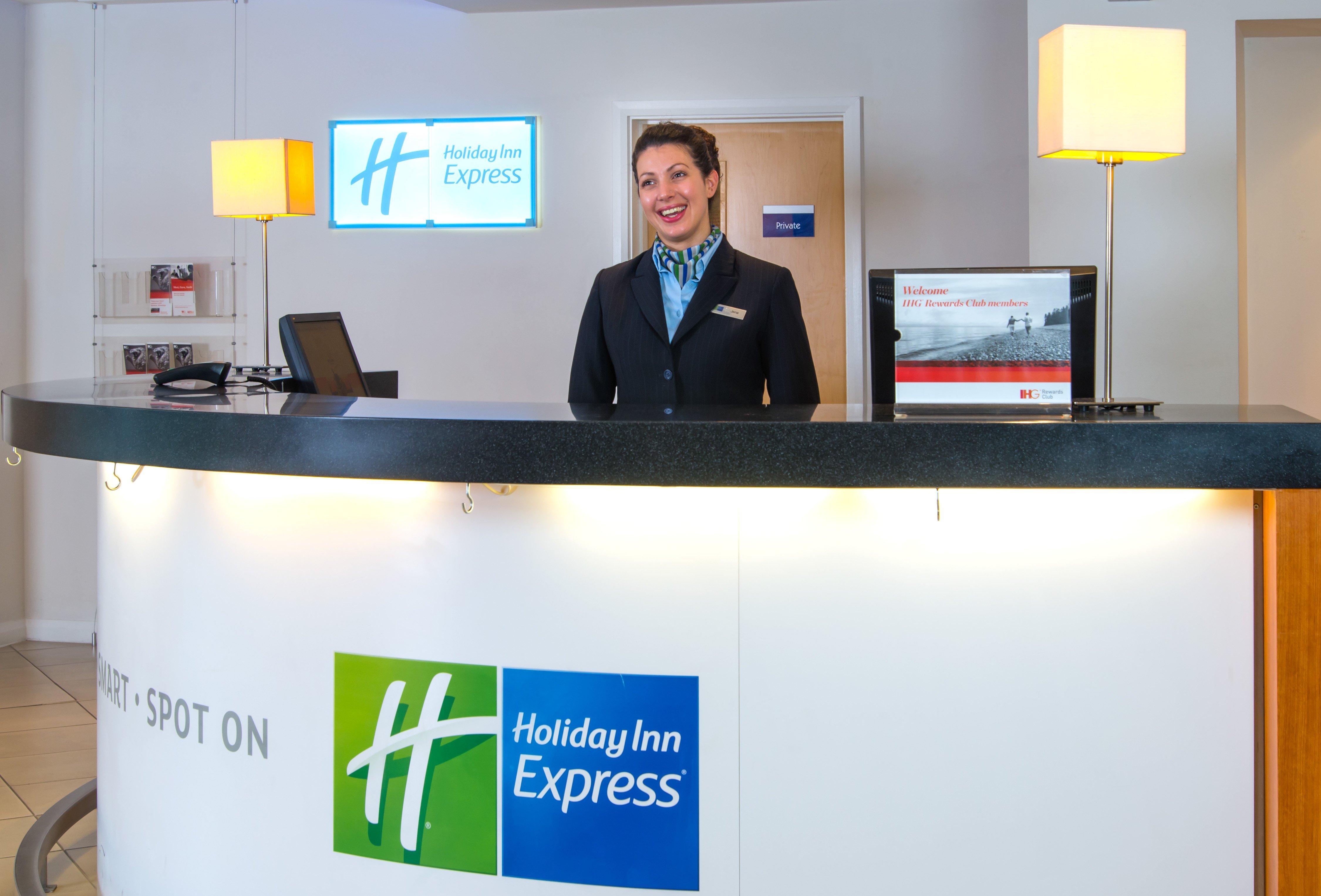 Holiday Inn Express Bedford, An Ihg Hotel Extérieur photo